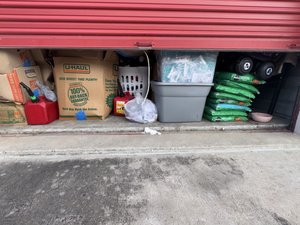 10 x 10 storage unit in Houston, TX