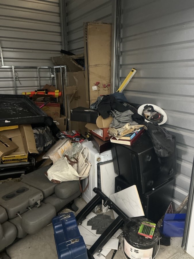 10 x 10 storage unit in Oroville, CA