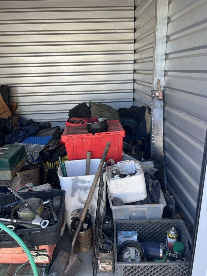 10 x 10 storage unit in Oroville, CA