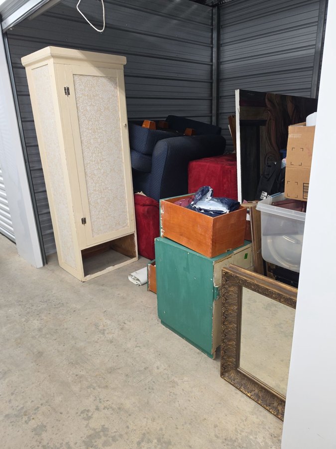 10 x 10 storage unit in Wilsonville, OR