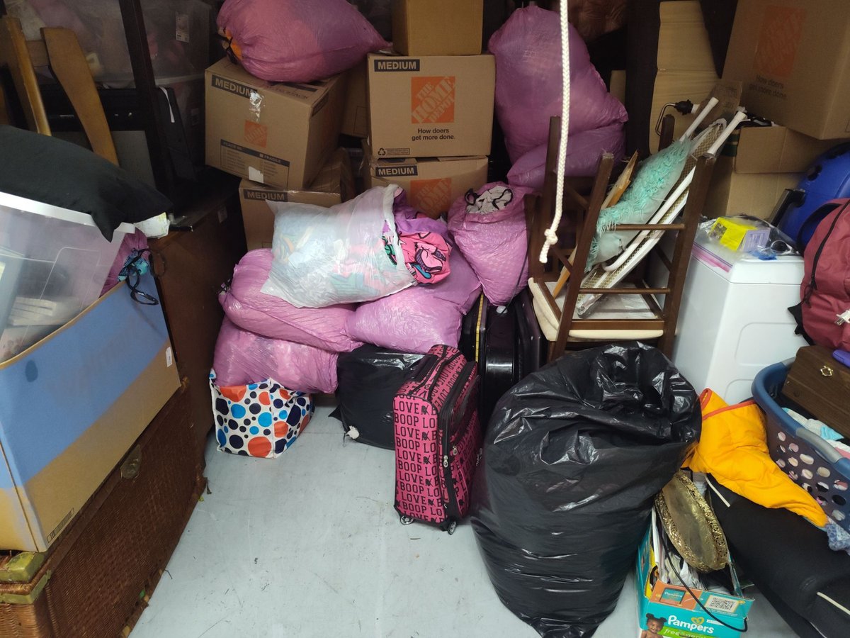 10 x 15 storage unit in Brandon, FL
