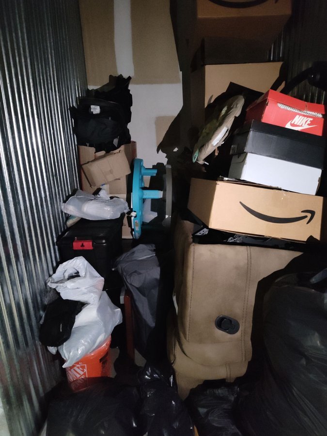 5 x 10 storage unit in Brandon, FL