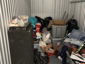 5 x 10 storage unit in Bradenton, FL
