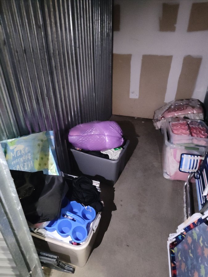 5 x 10 storage unit in Brandon, FL