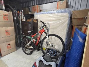 20 x 10 storage unit in Naperville, IL