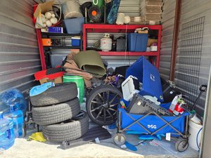 10 x 10 storage unit in Rosharon, TX