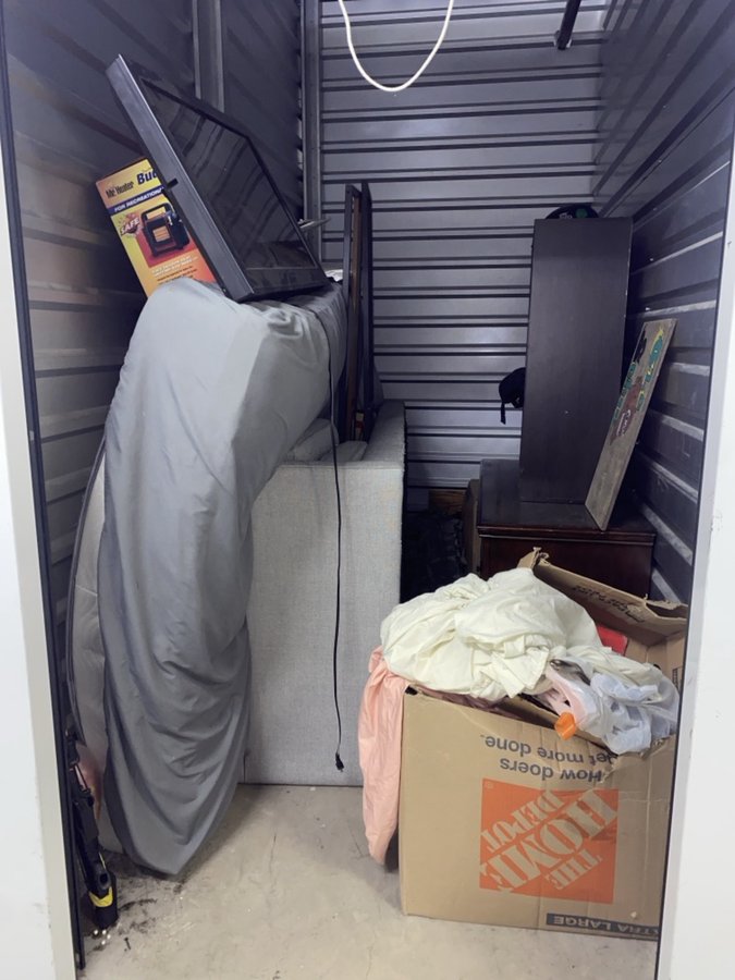 5 x 10 storage unit in Peoria, AZ