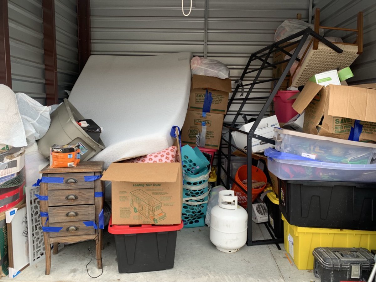 8 x 10 storage unit in Bradenton, FL