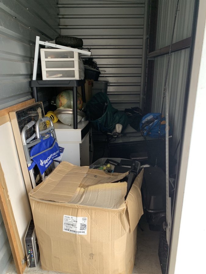5 x 10 storage unit in Bradenton, FL