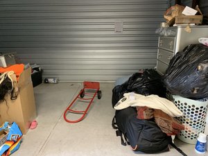 10 x 20 storage unit in Bradenton, FL