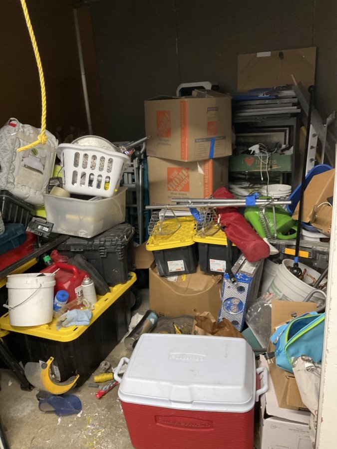 10 x 10 storage unit in Vallejo, CA