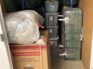 5 x 10 storage unit in Vallejo, CA