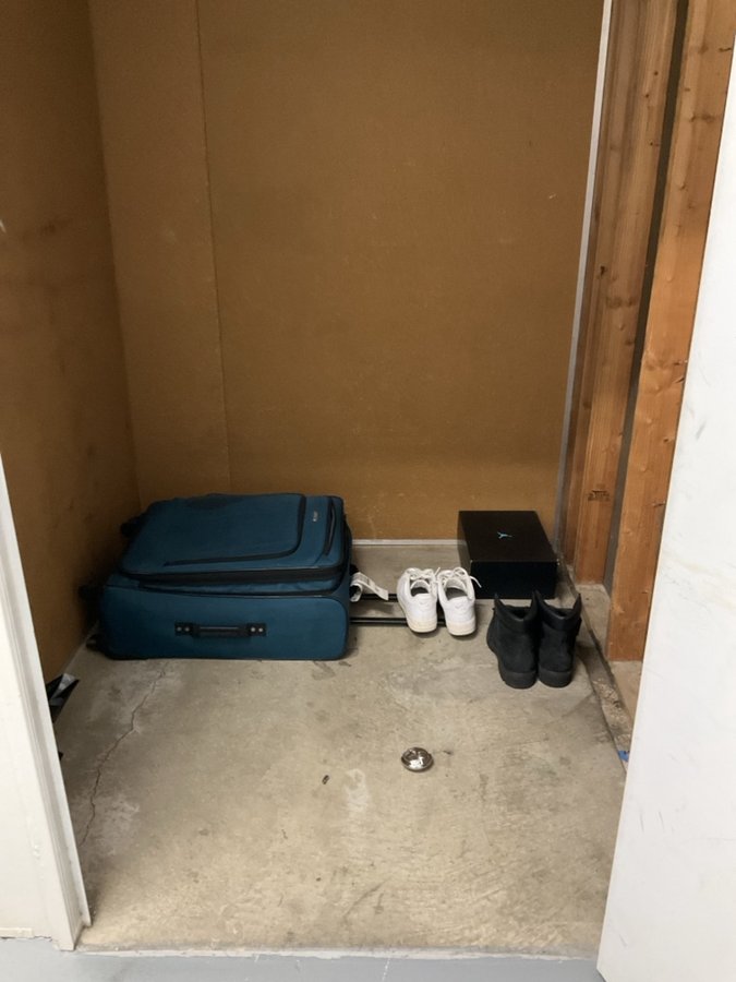 5 x 5 storage unit in Vallejo, CA