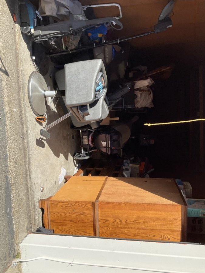 10 x 25 storage unit in Vallejo, CA