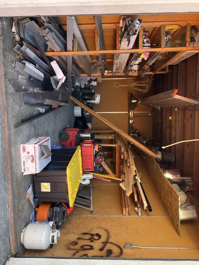 10 x 25 storage unit in Vallejo, CA