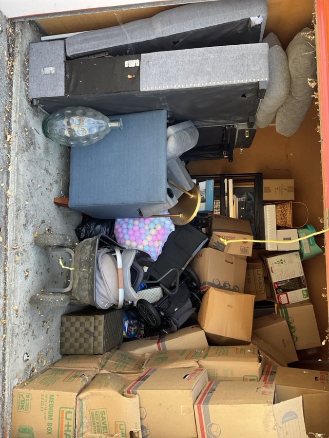 10 x 10 storage unit in Vallejo, CA