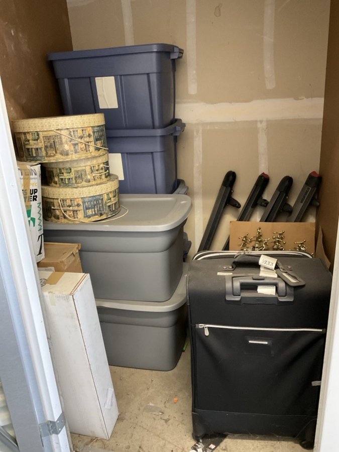 5 x 5 storage unit in Vallejo, CA
