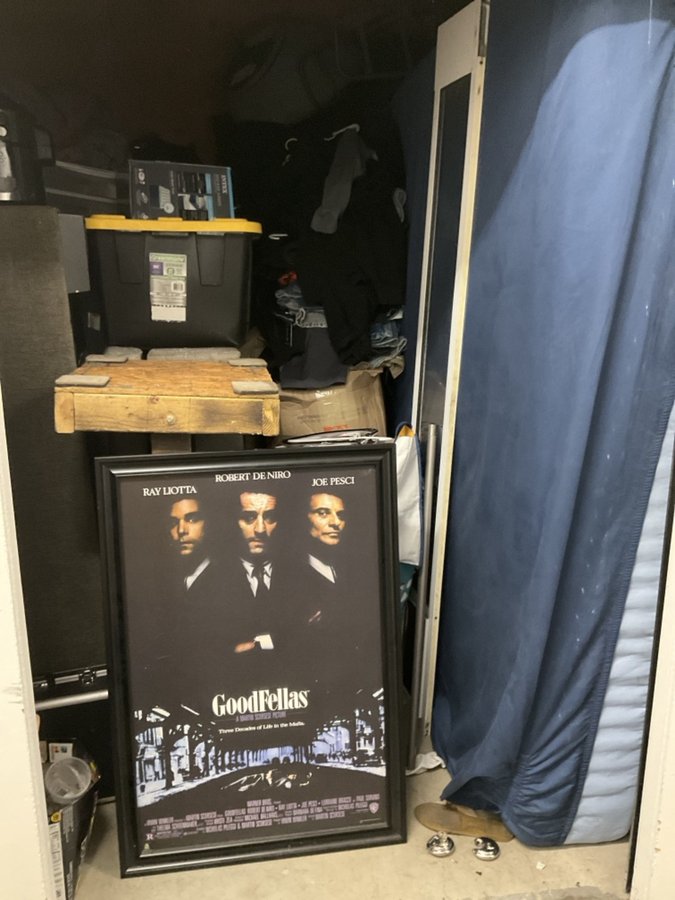 10 x 10 storage unit in Vallejo, CA