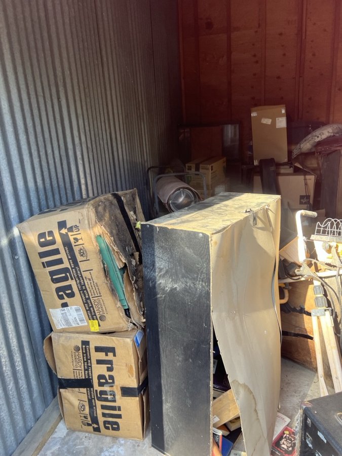 10 x 15 storage unit in Oroville, CA