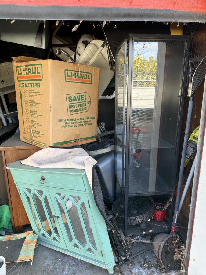 10 x 20 storage unit in Rancho Cordova, CA