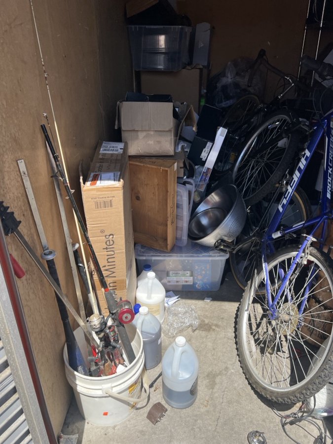 10 x 10 storage unit in Rancho Cordova, CA