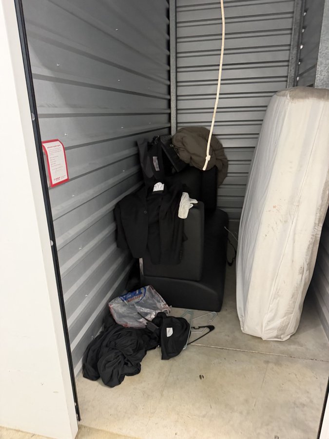 5 x 10 storage unit in West Palm Beach, FL