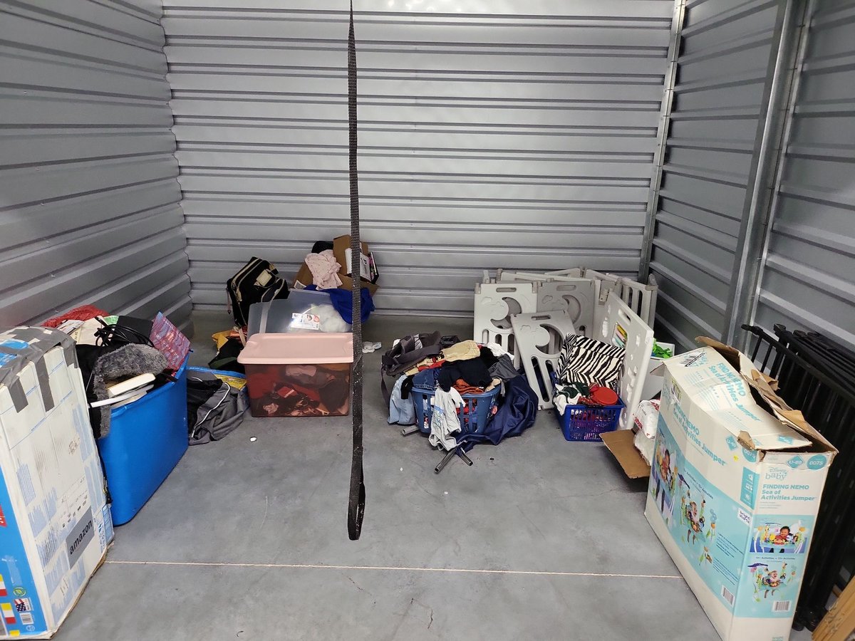 10 x 10 storage unit in Houston, TX