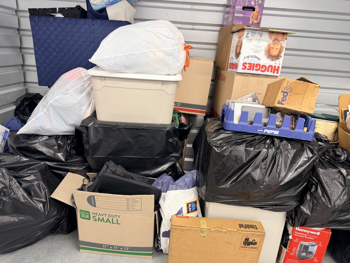 10 x 5 storage unit in Houston, TX