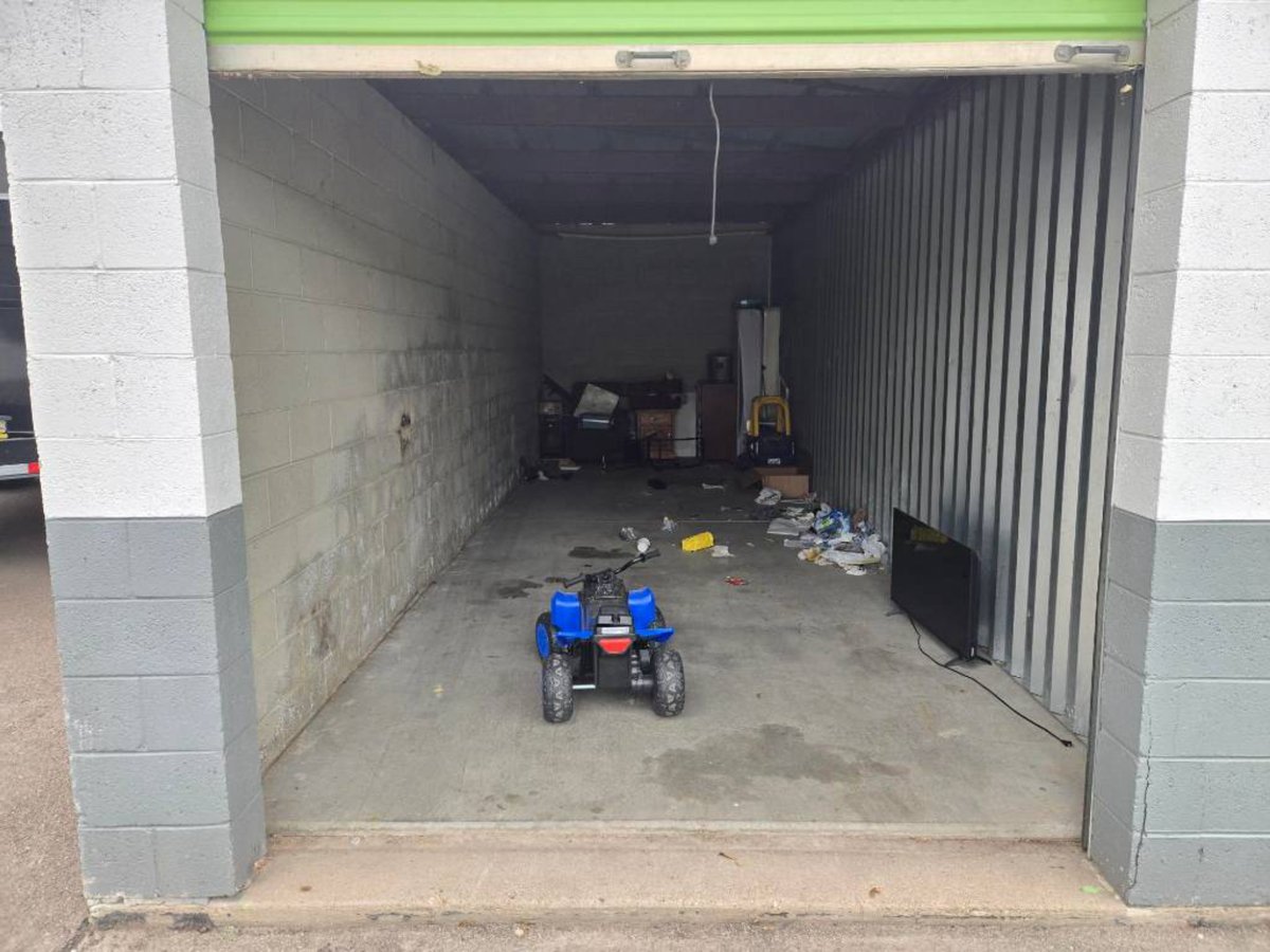 10 x 30 storage unit in West Valley City, UT