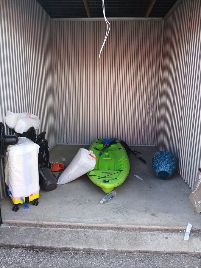 8 x 10 storage unit in Springfield, TN