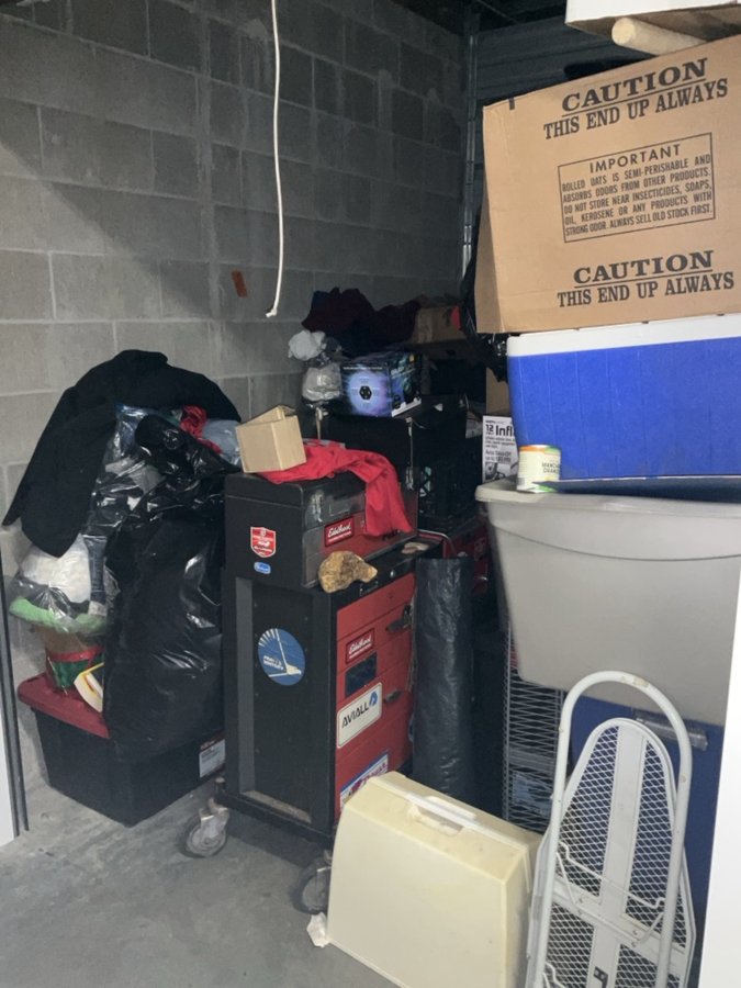 7 x 10 storage unit in Sherwood, OR