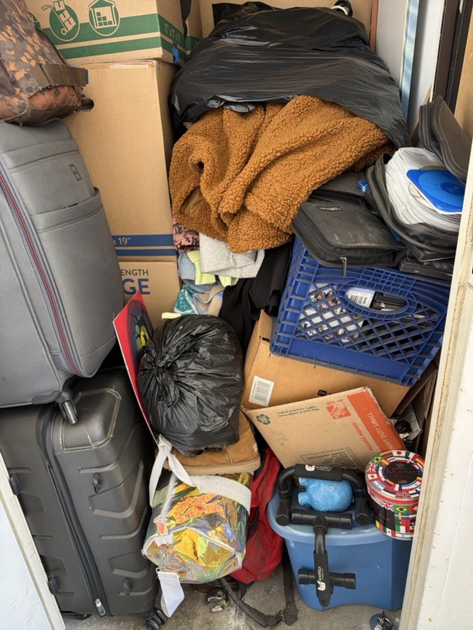 4 x 4 storage unit in Brea, CA