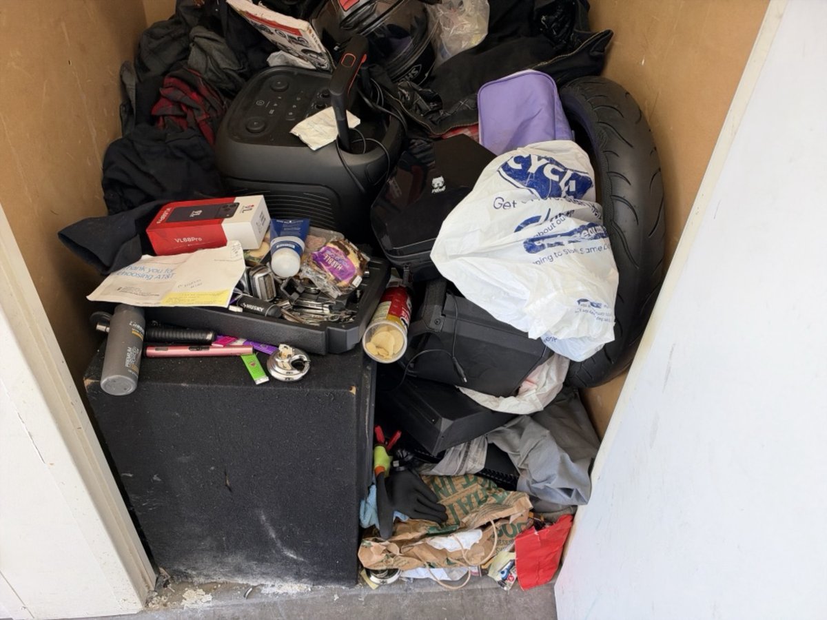 4 x 4 storage unit in Brea, CA