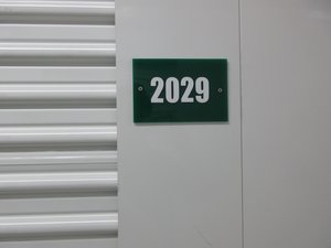10 x 10 unit in Farmington Hills