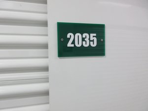10 x 15 unit in Farmington Hills