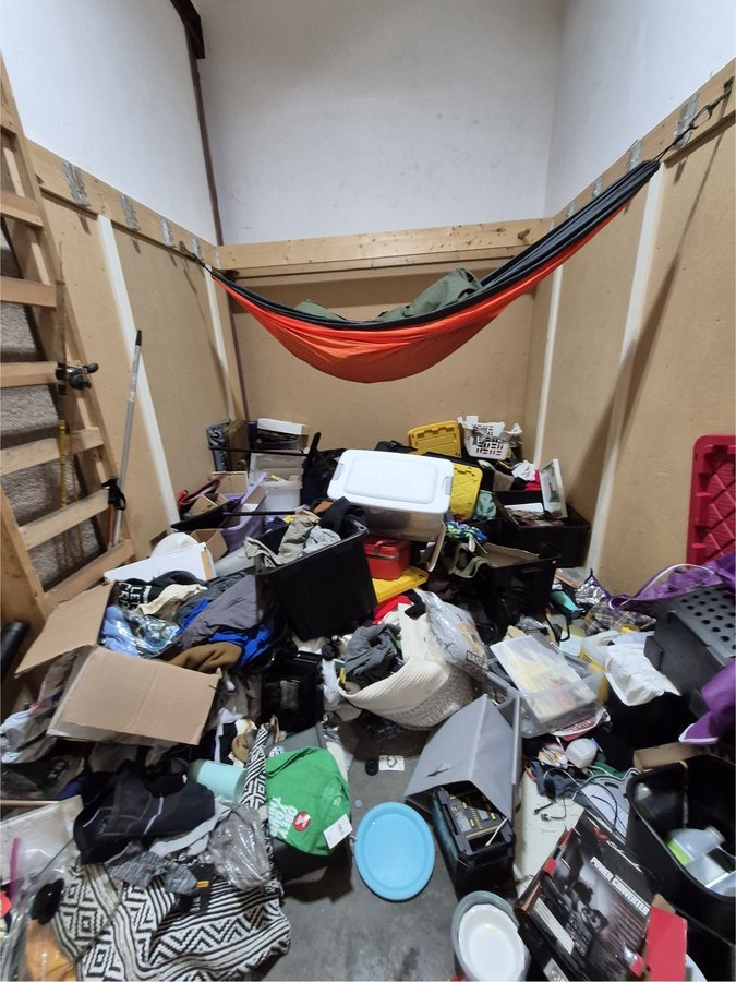 10 x 15 storage unit in Everett, WA