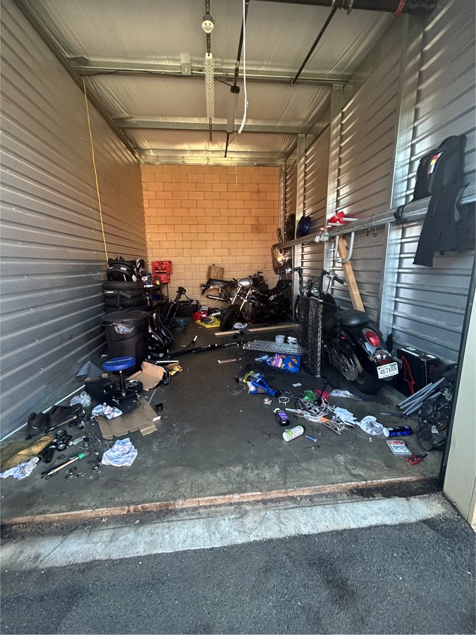 12 x 20 storage unit in Kapolei, HI
