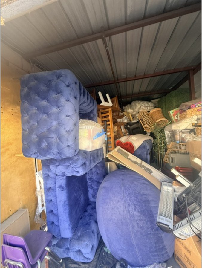 10 x 20 storage unit in Simi Valley, CA