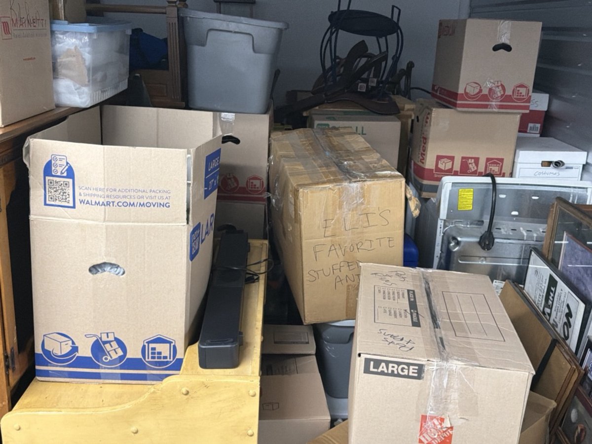 10 x 15 storage unit in Louisville, KY