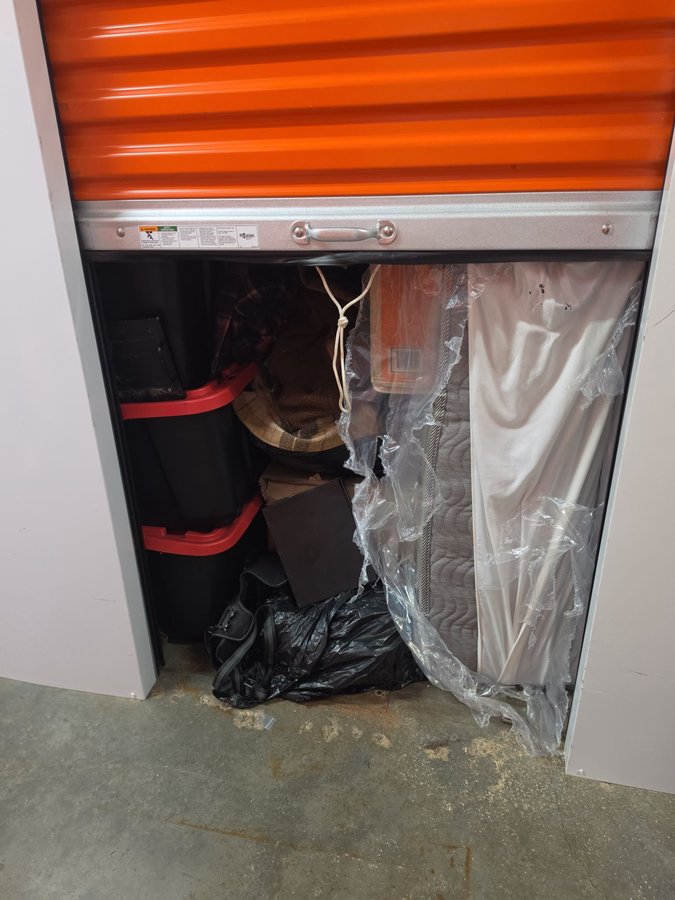 5 x 10 storage unit in Beaverton                , OR