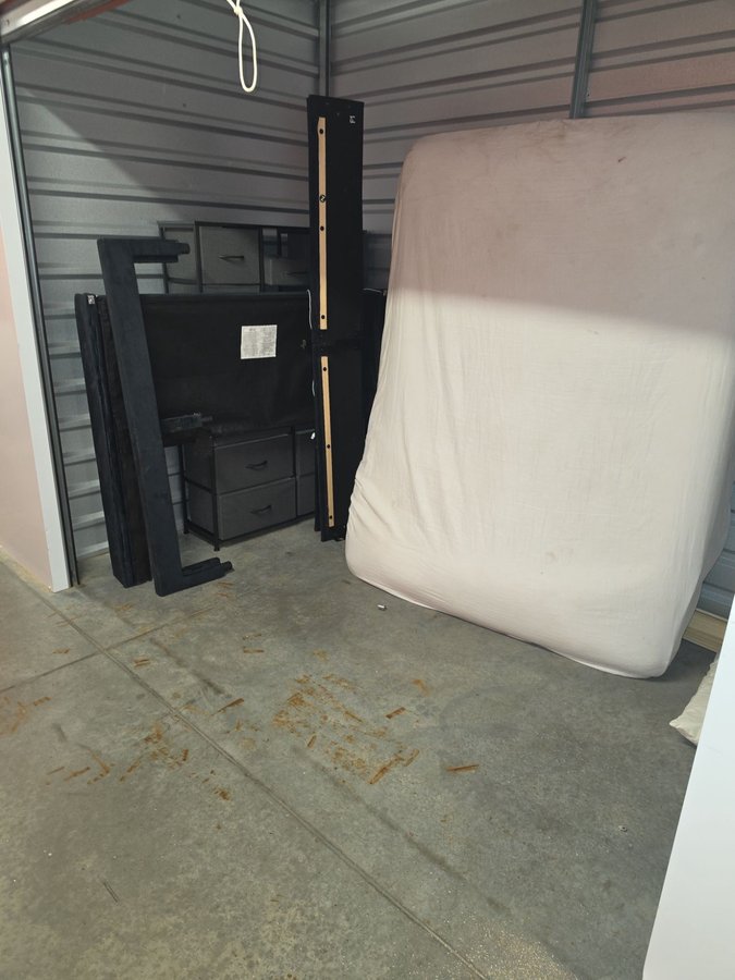 10 x 5 storage unit in Beaverton                , OR