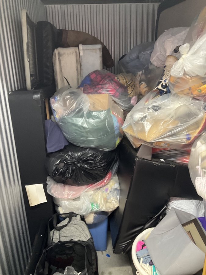 6 x 10 storage unit in Louisville, KY