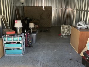 10 x 20 unit in Louisville