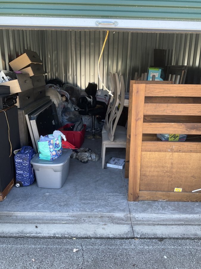 10 x 15 storage unit in Louisville, KY
