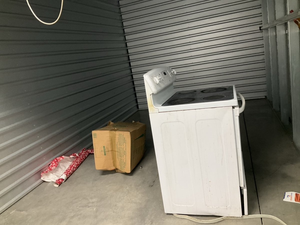 15 x 10 storage unit in Winston Salem, NC