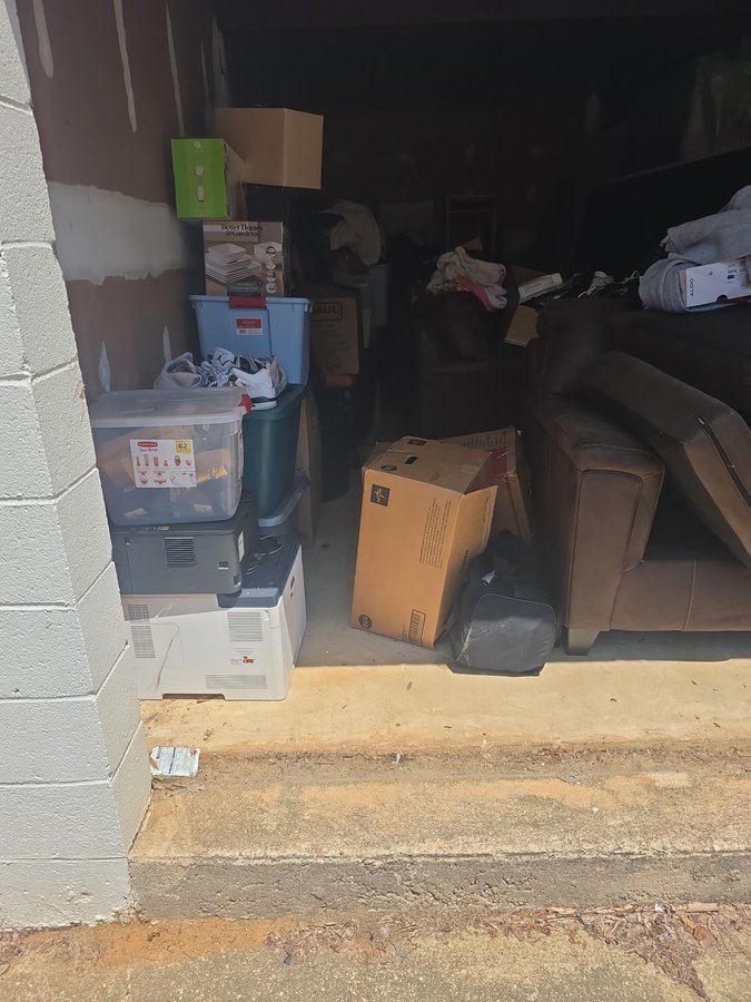 10 x 20 storage unit in Cary, NC