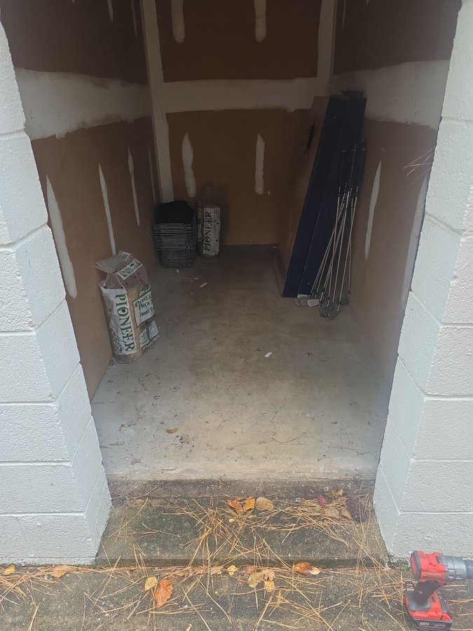 5 x 10 storage unit in Cary, NC