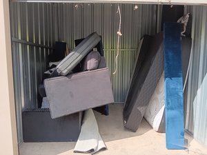 10 x 10 storage unit in Westland, MI