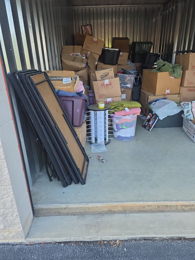 10 x 20 storage unit in Holly Springs, NC