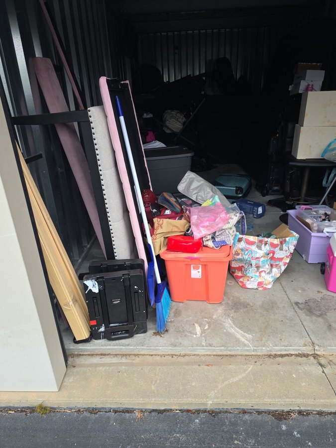 10 x 20 storage unit in Holly Springs, NC